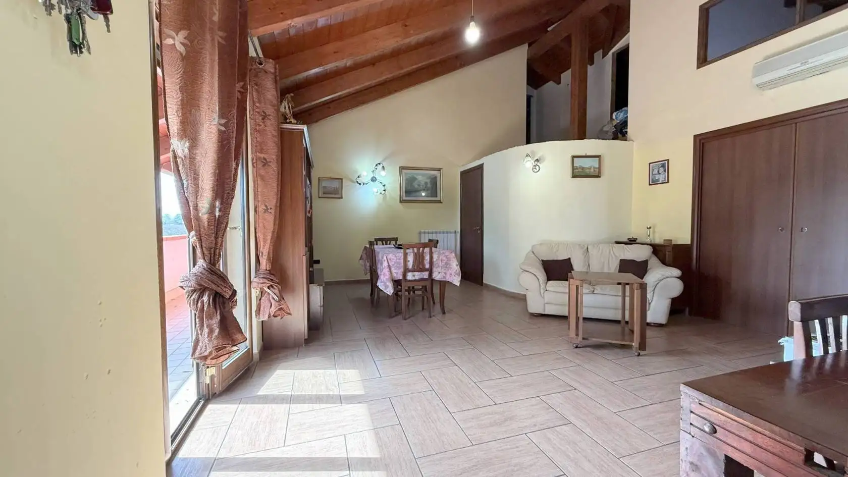Casa indipendente in vendita a Giugliano in Campania