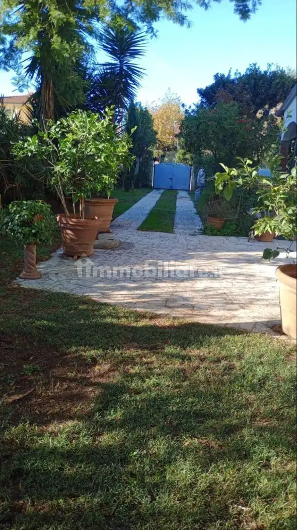 Villa bifamiliare, ottimo stato, 140 m², Lido di Camaiore, Camaiore