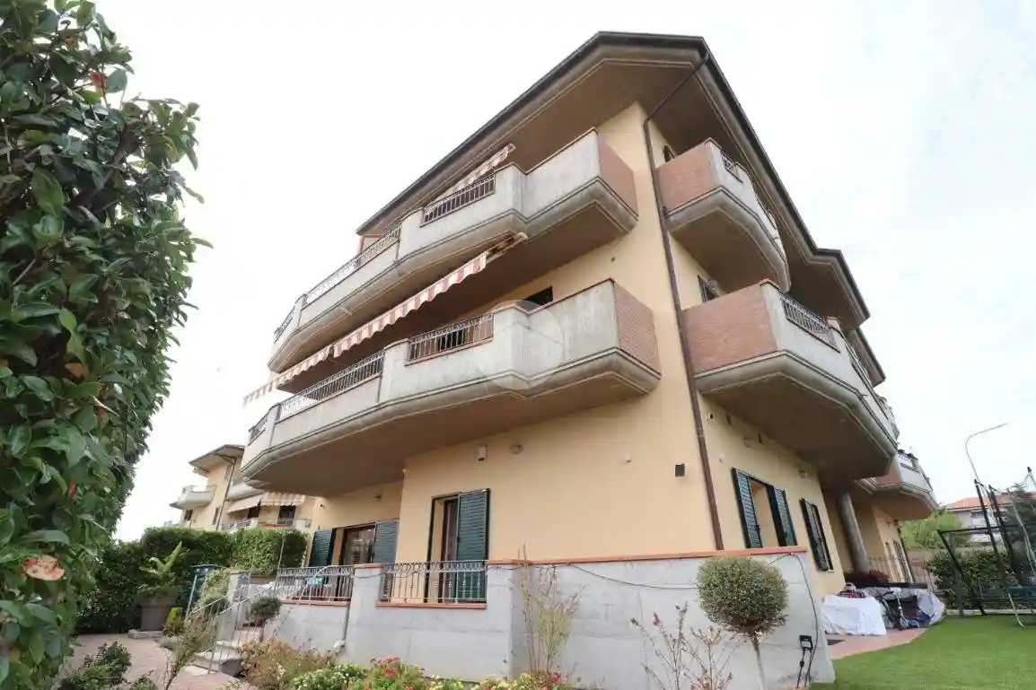 Appartamento via Ruetta Scarafoni 16, Centro, Giulianova - foto 2