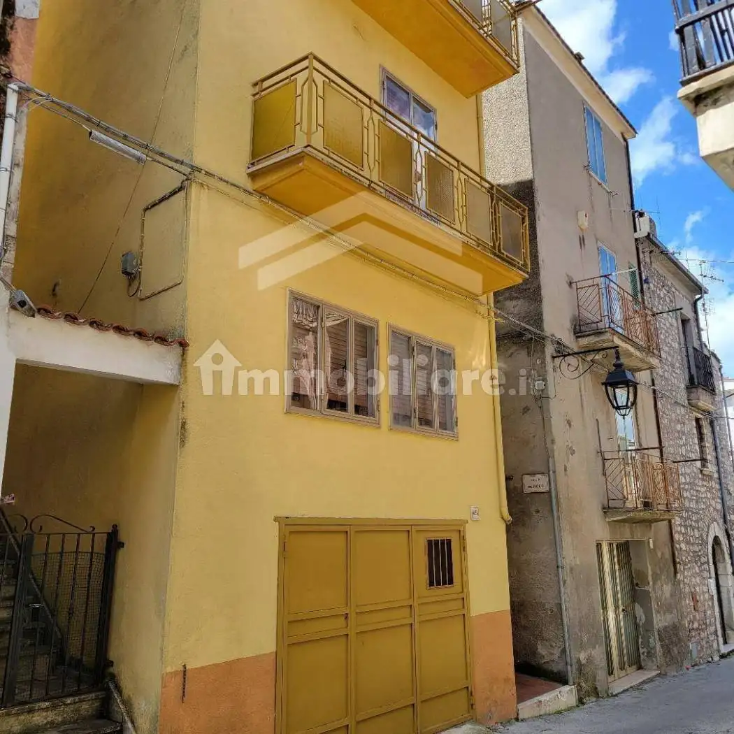 Palazzo - Edificio in vendita a Monteroduni