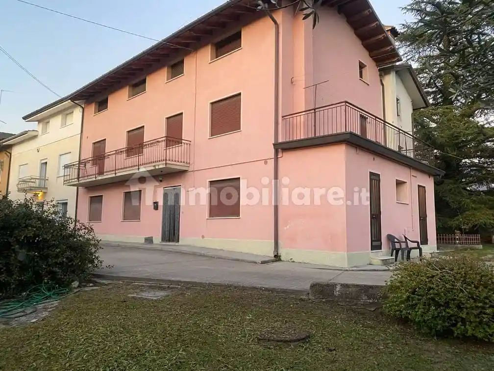 Terratetto unifamiliare 250 m², buono stato, Centro, Cappella Maggiore - foto 3