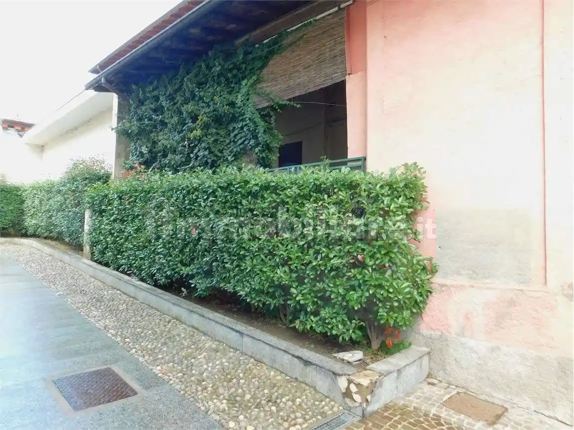 Rustico - Casale in vendita a Somma Lombardo