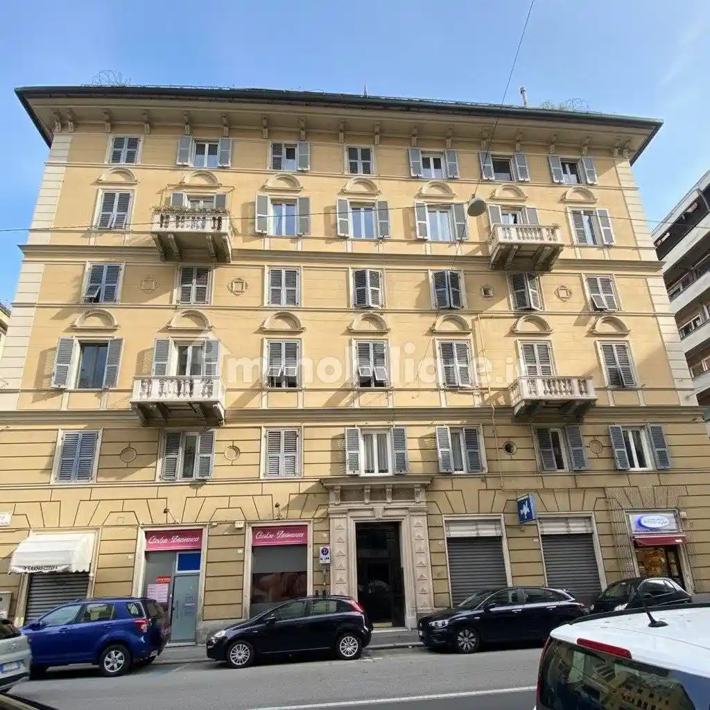 Appartamento in vendita a Genova