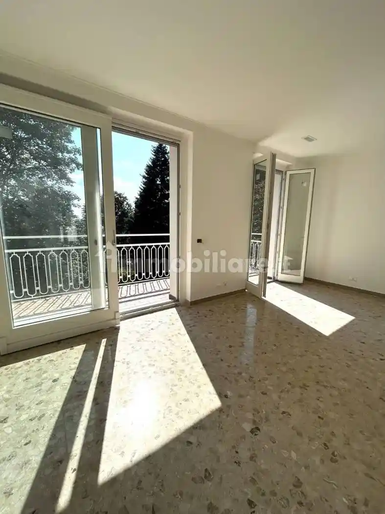 Trilocale via Montello, Montello, Varese - foto 2