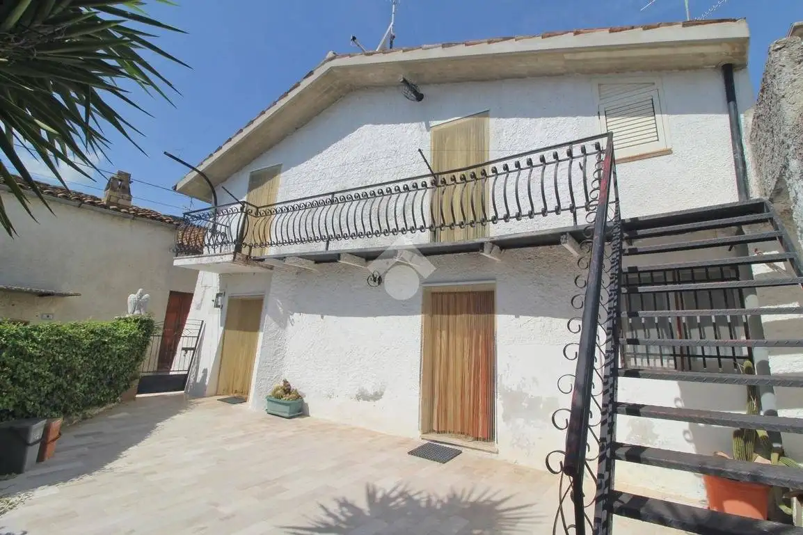 Casa indipendente in vendita a Sant'Omero