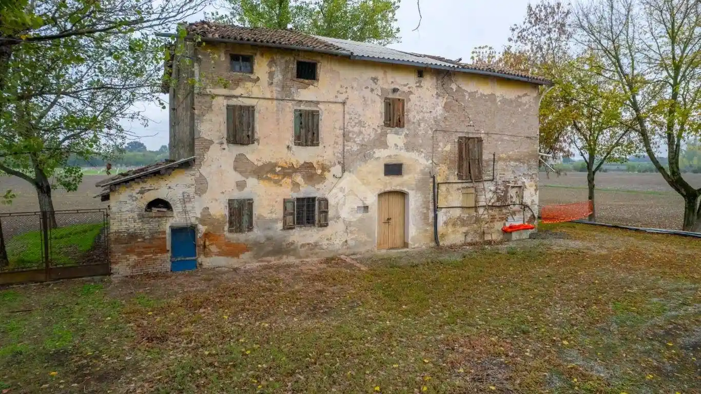 Rustico - Casale in vendita a Rubiera
