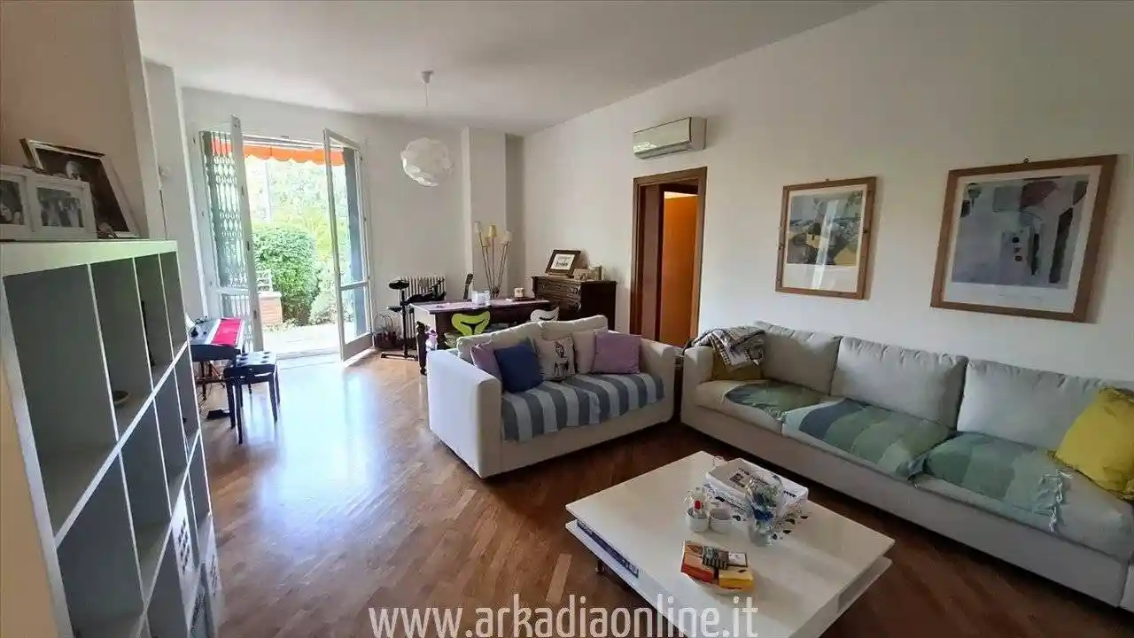 Appartamento in vendita a Piacenza