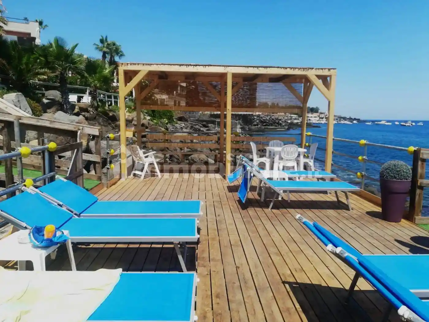 Appartamento in affitto a Aci Castello