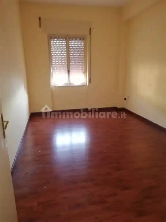 Trilocale via pironti, Emanuele II, C. Colombo, Morelli e Silvati, Avellino - foto 2