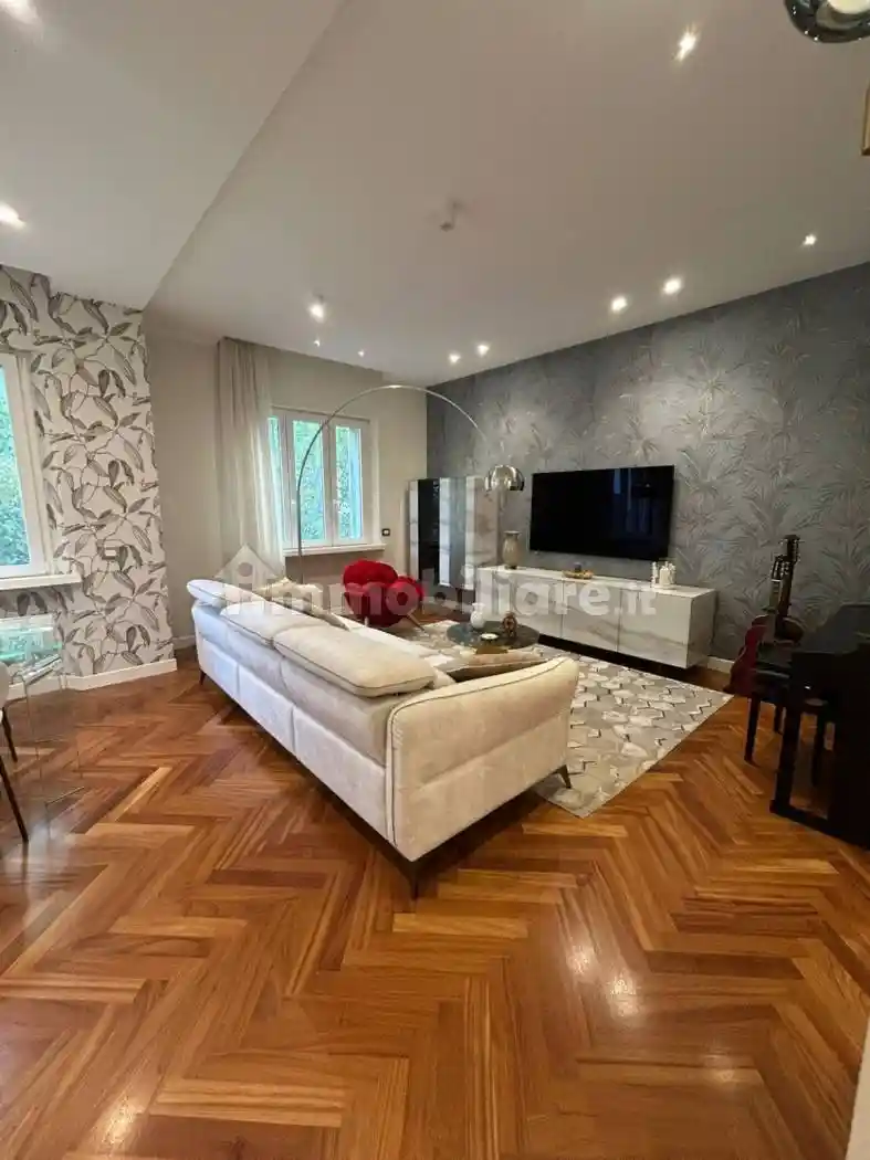 Quadrilocale ottimo stato, secondo piano, Via Venezia - Lungofiume Paolucci, Pescara - foto 3