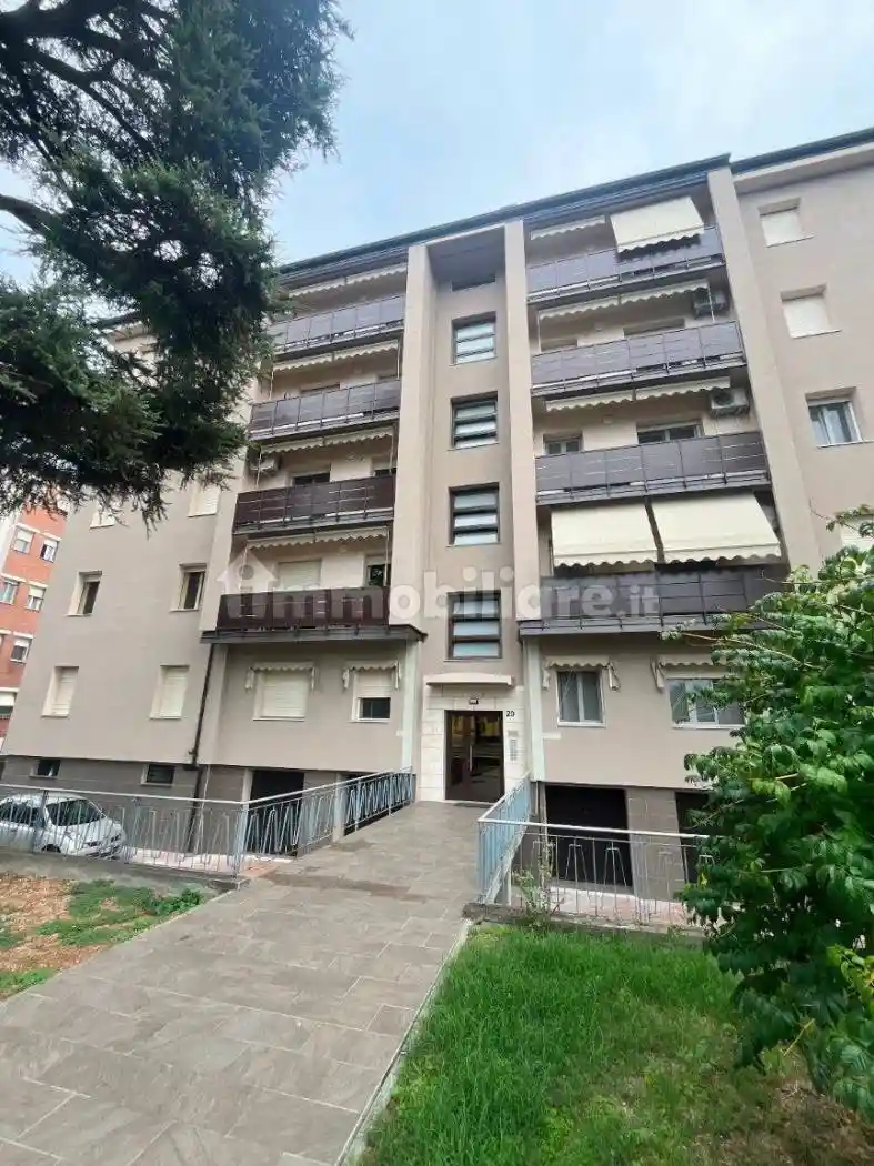 Appartamento in vendita a Reggio Emilia