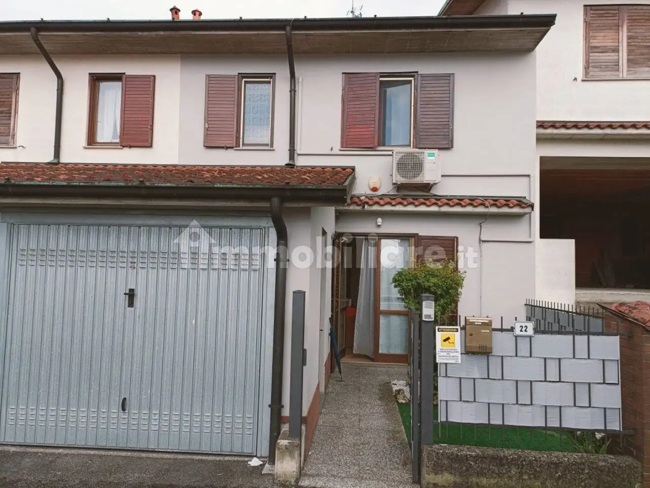 Villetta a schiera in vendita a Cumignano sul Naviglio