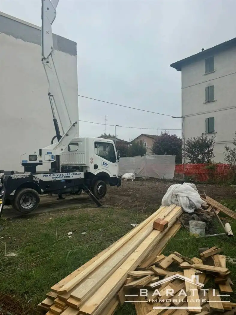 Terratetto unifamiliare 150 m², da ristrutturare, Centro, Castelnovo di Sotto - foto 3