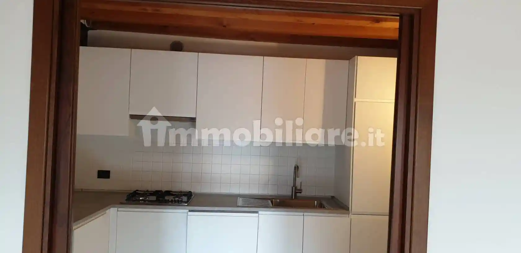 Appartamento ottimo stato, terzo piano, Centro, Bassano del Grappa - foto 2