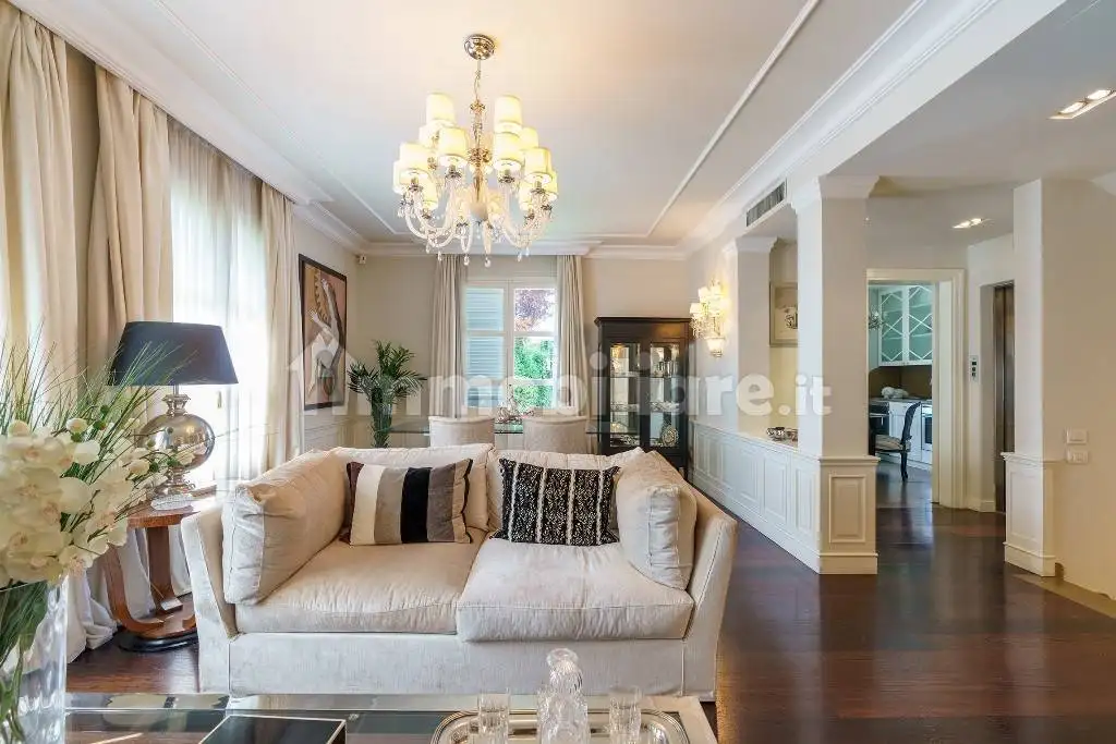 Villa in vendita a Prato