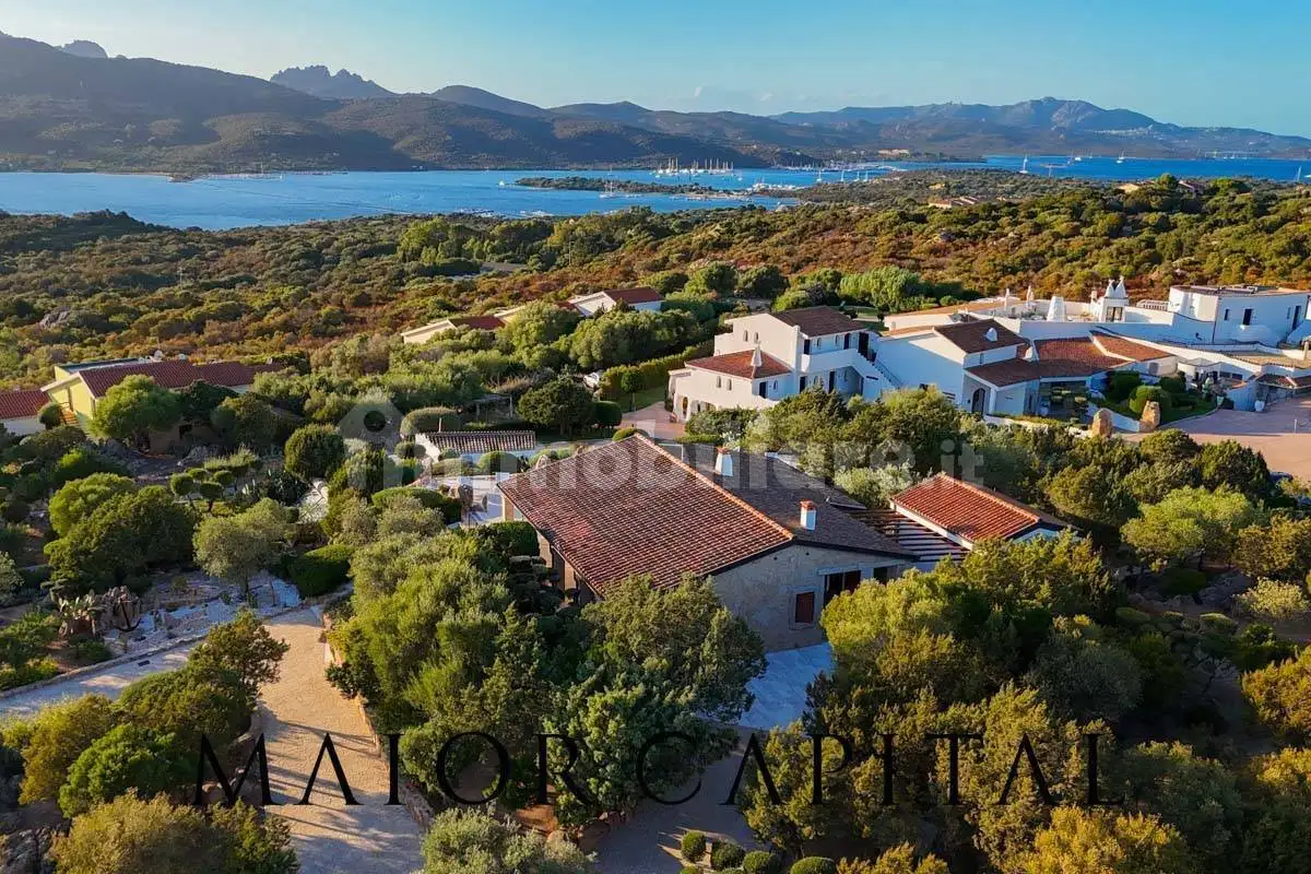 Villa in vendita a Olbia