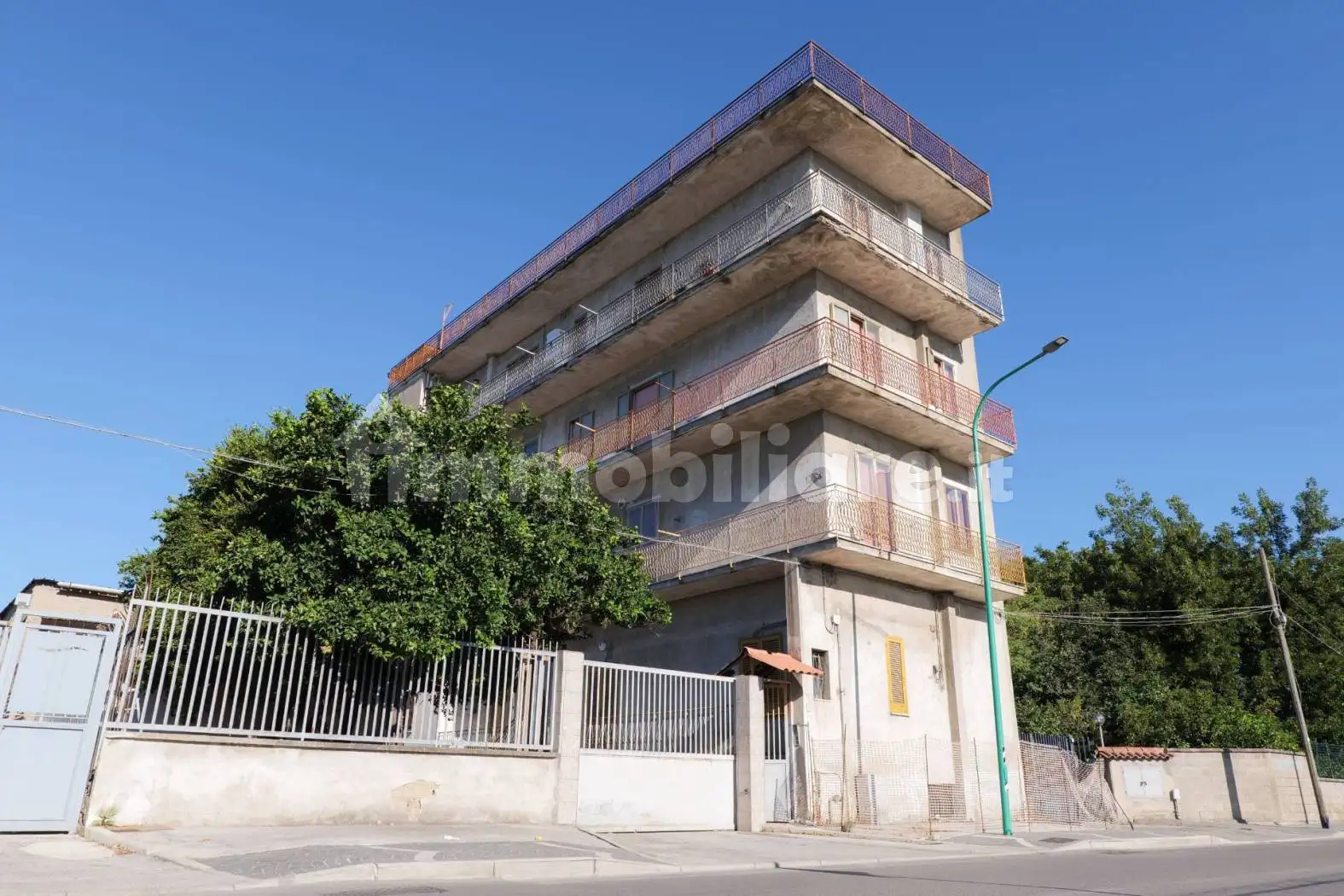 Palazzo - Edificio in vendita a Mariglianella