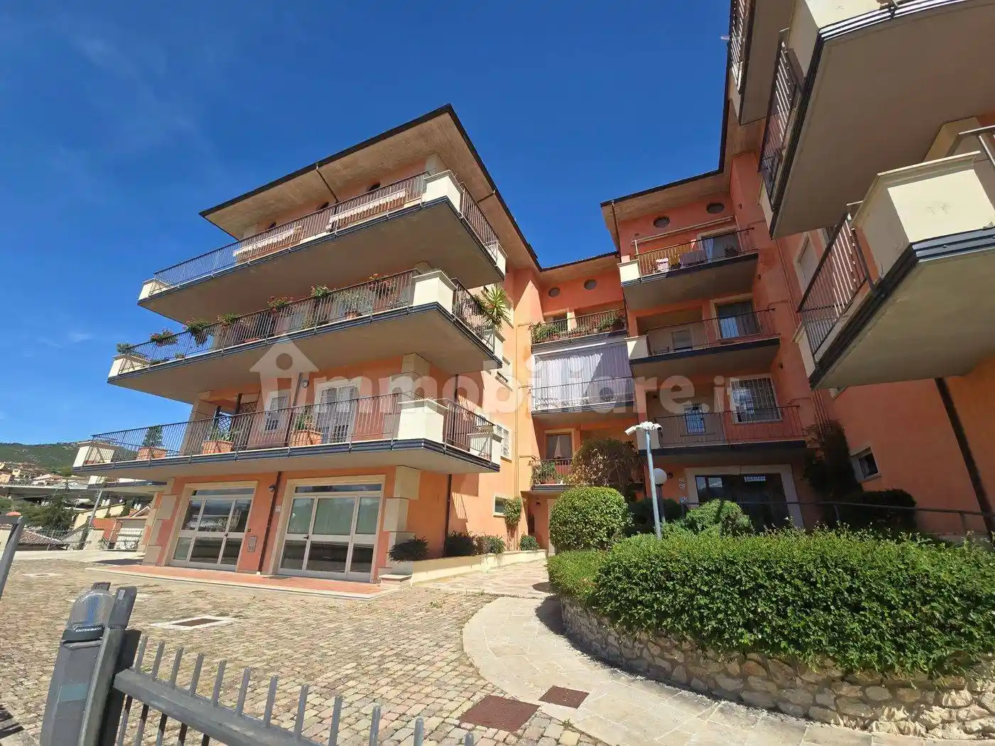 Trilocale via Giovanni Feneziani, snc, Torretta - Torrione, L'Aquila - foto 2