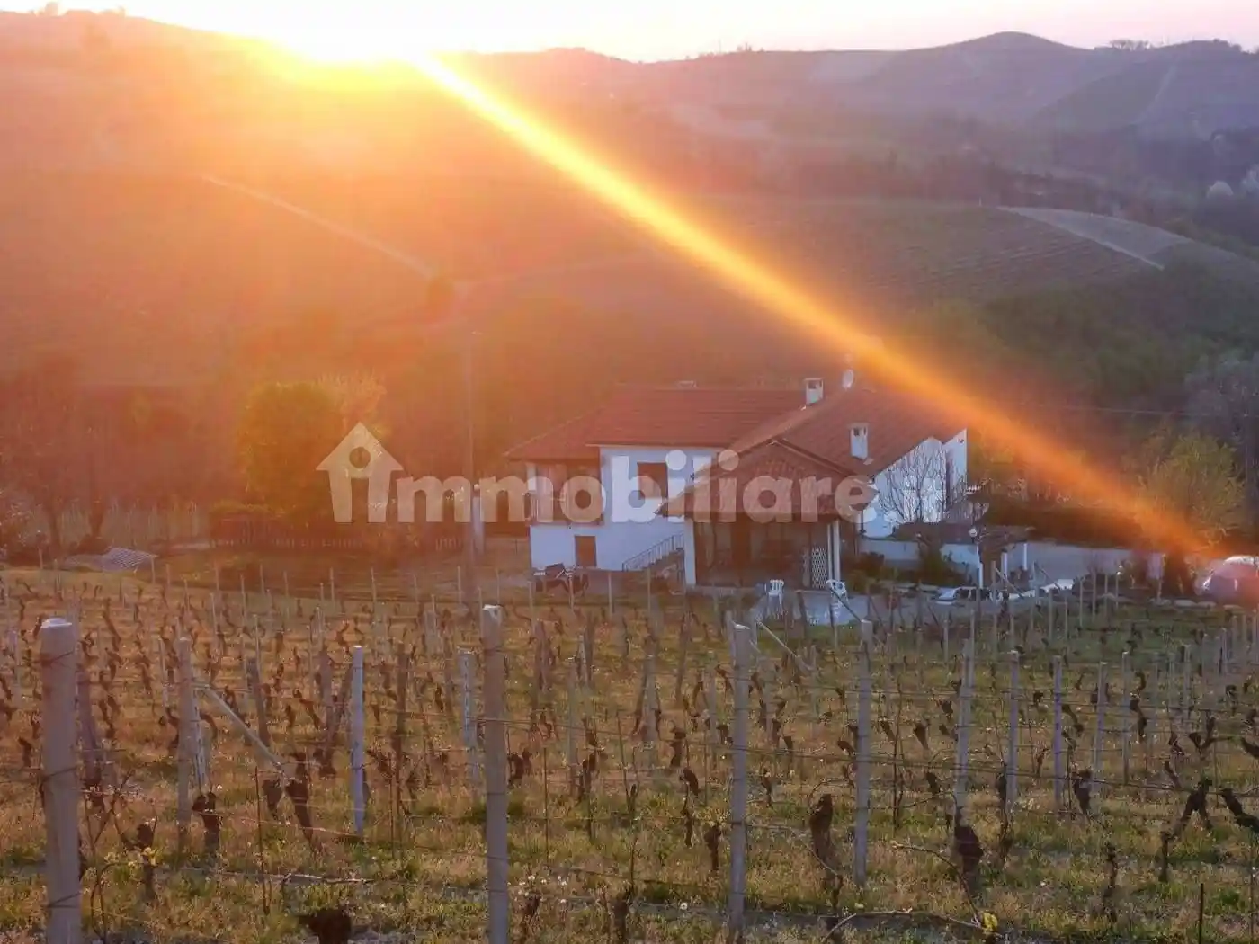 Rustico - Casale in vendita a Santo Stefano Belbo