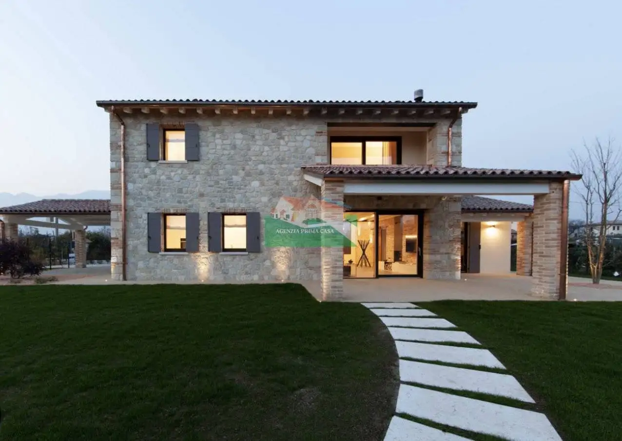 Villa in vendita a Ravenna