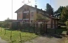 Appartamento in vendita a Dello