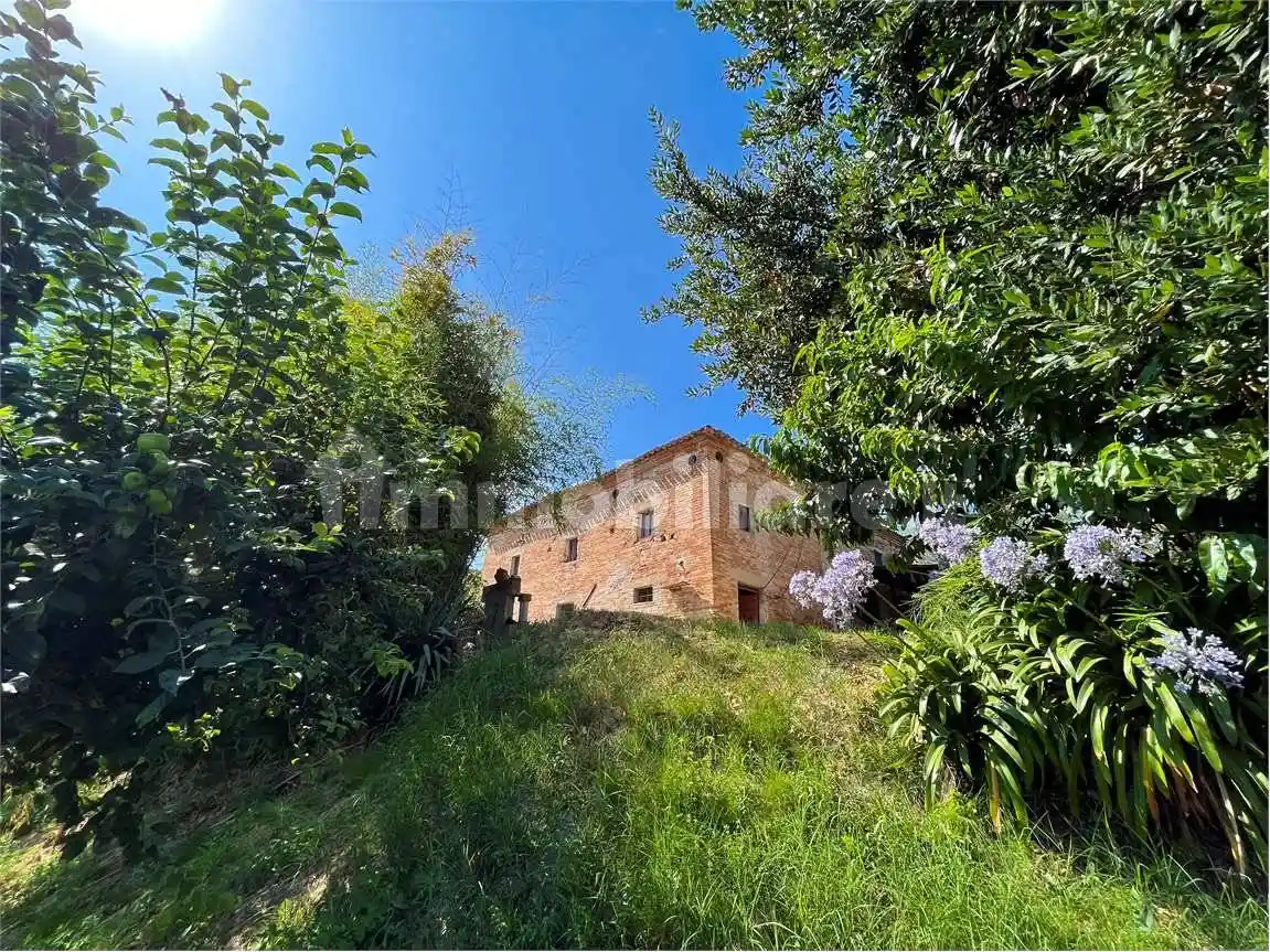 Rustico - Casale in vendita a Osimo