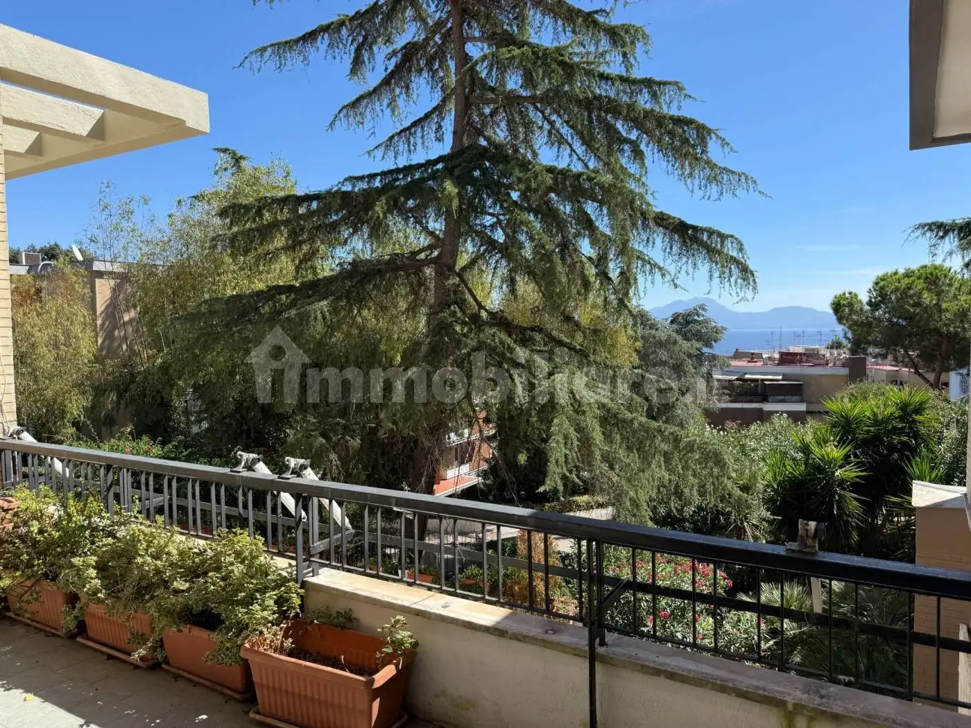 Appartamento in vendita a Napoli