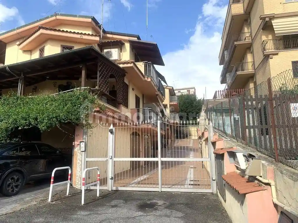 Villetta a schiera in vendita a Mentana