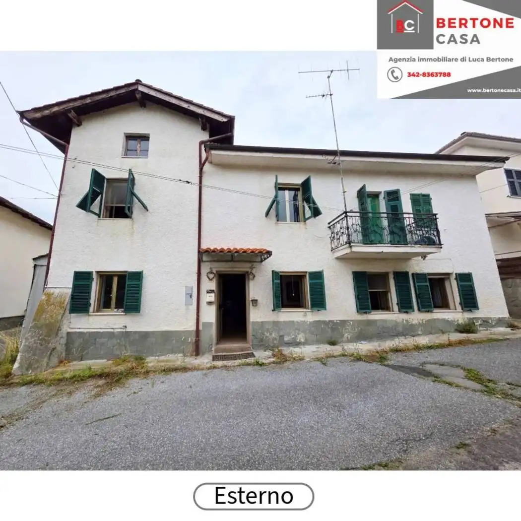 Villa in vendita a Dego