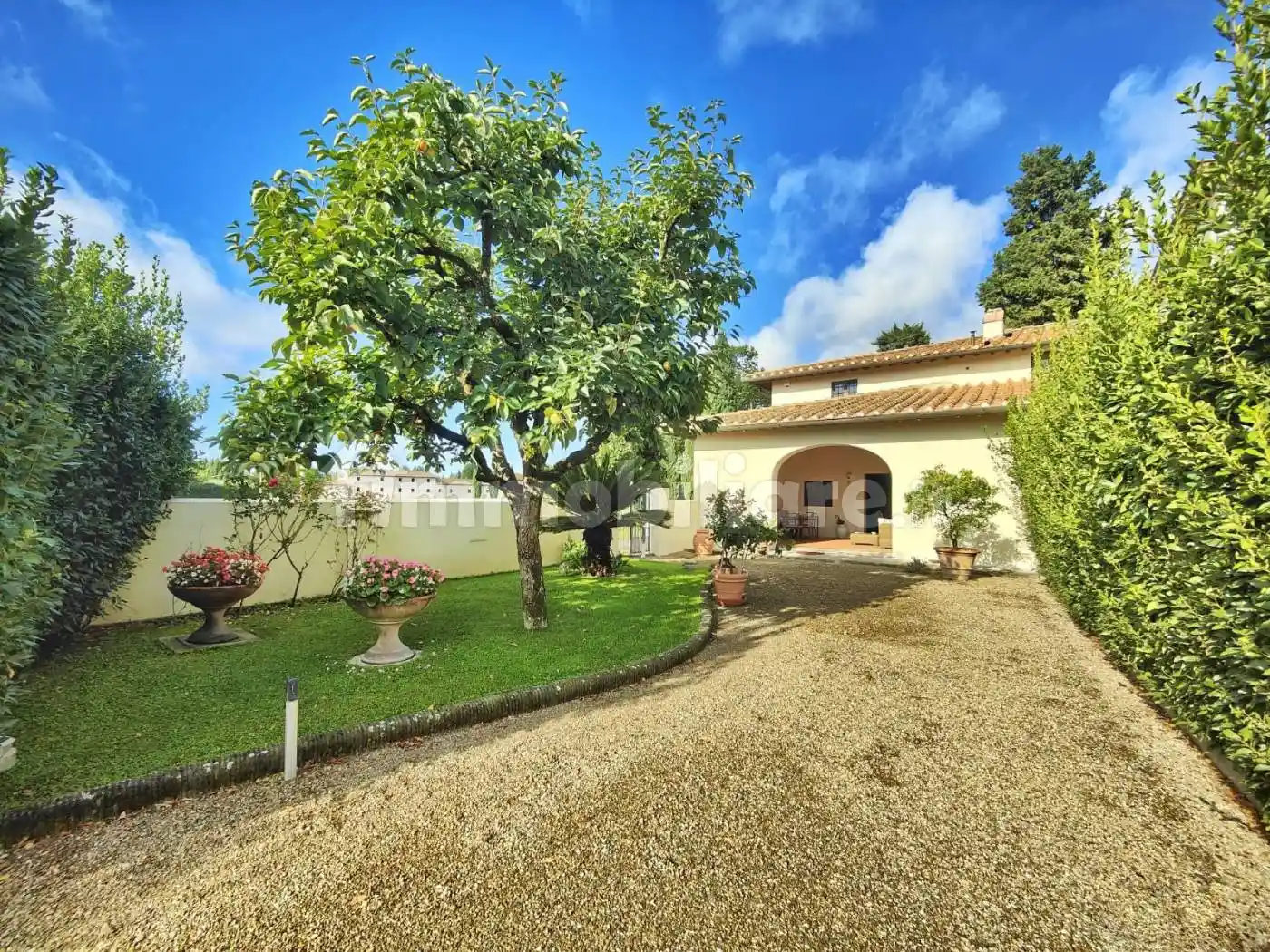 Villa in vendita a Campi Bisenzio