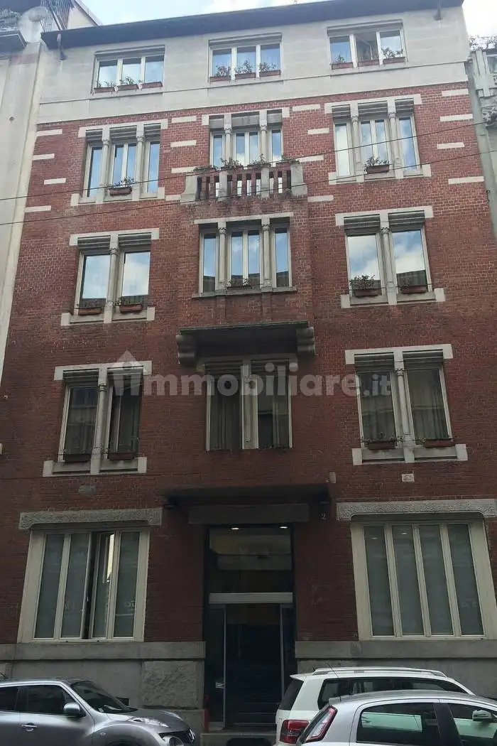 Building in vendita a Milan