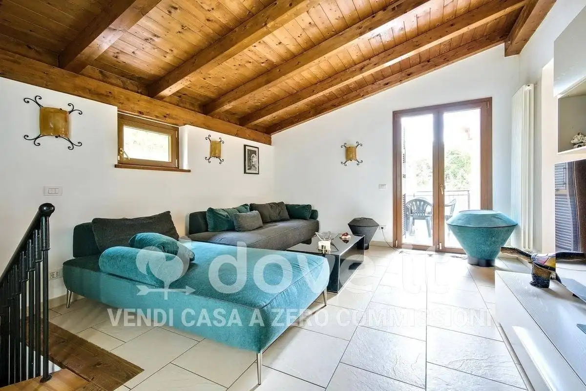 Appartamento in vendita a Beverino