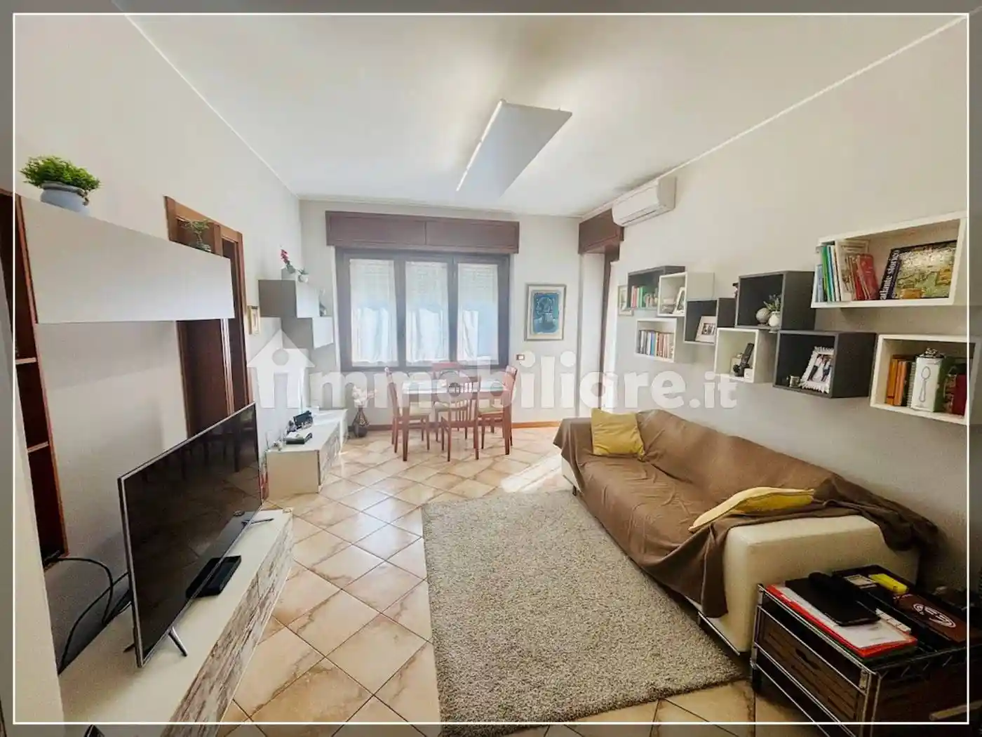 Appartamento in vendita a Garbagnate Milanese