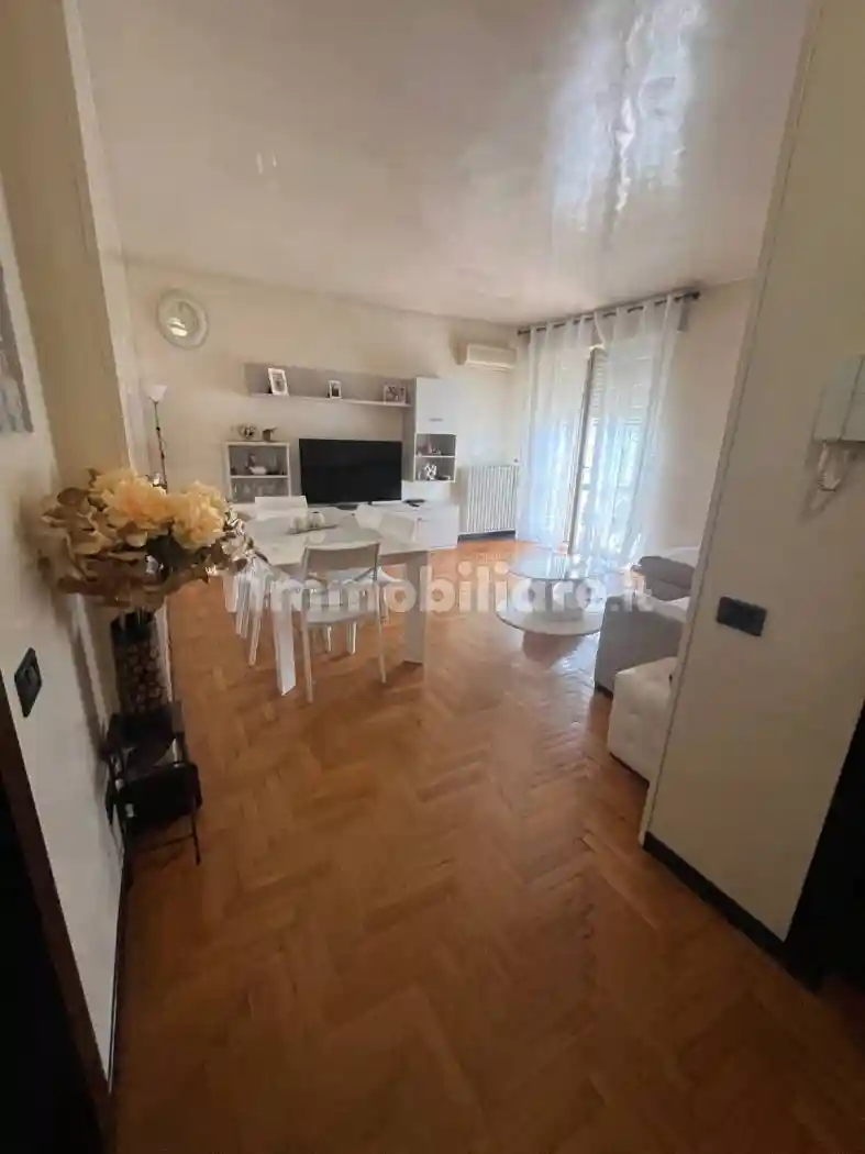 Appartamento in vendita a Voghera