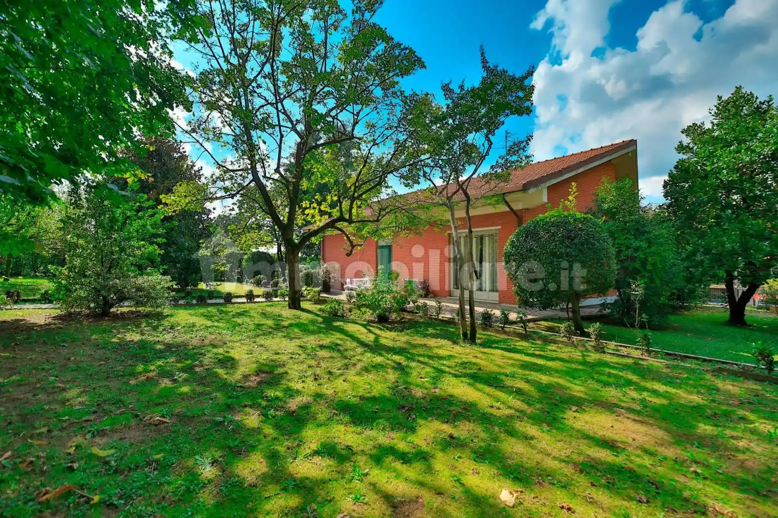 Villa in vendita a Bernareggio