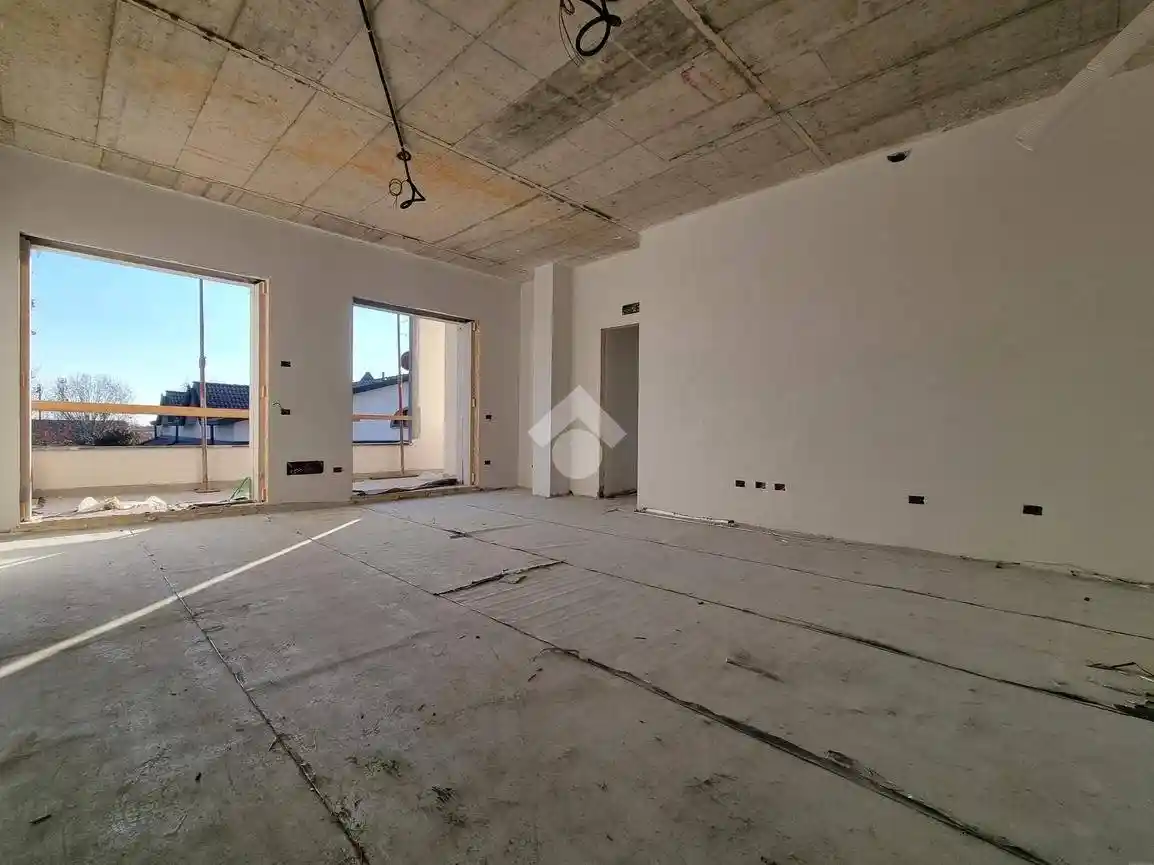 Appartamento in vendita a Carugate