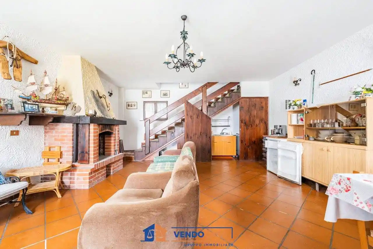 Terratetto plurifamiliare 238 m², buono stato, Valloriate - foto 2