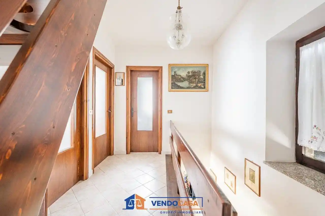 Terratetto plurifamiliare 238 m², buono stato, Valloriate - foto 5