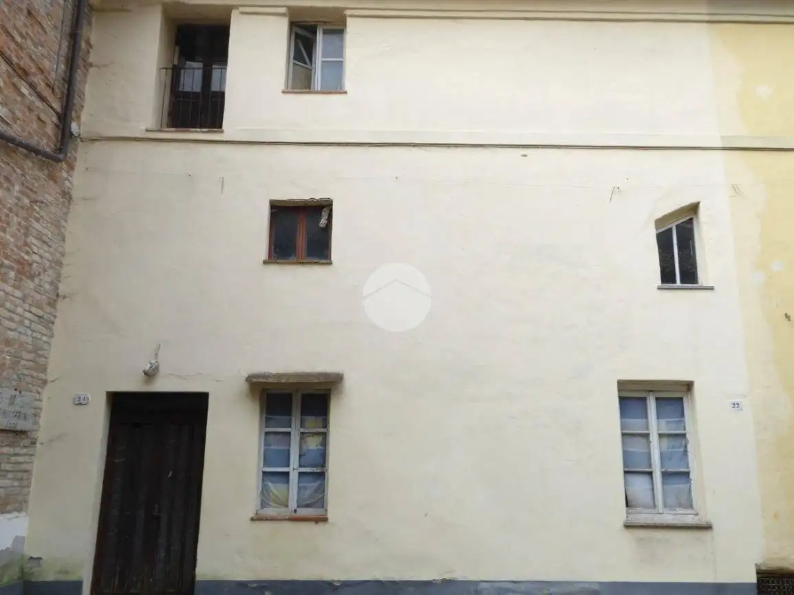 Rustico - Casale in vendita a Montù Beccaria