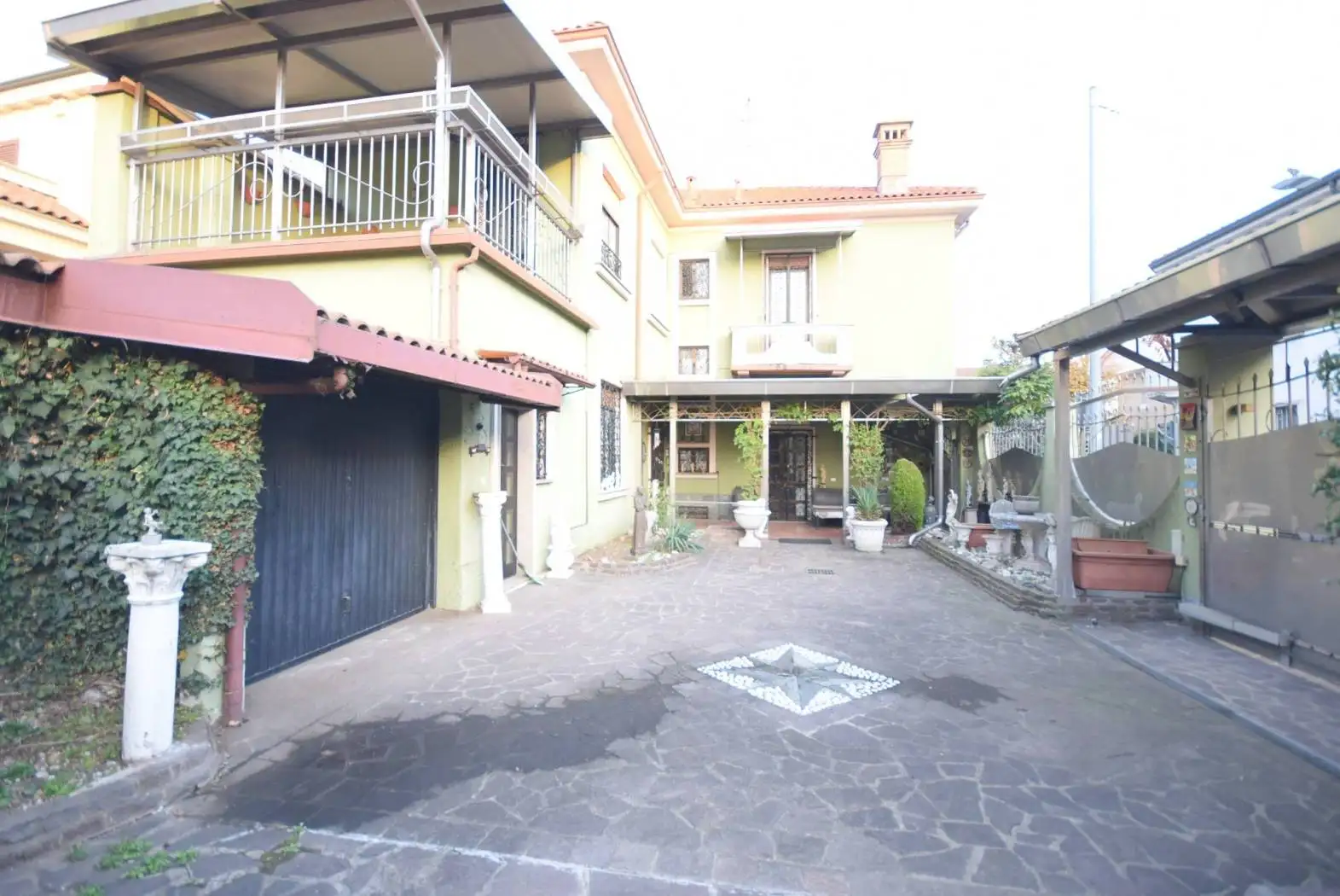 Villa in vendita a Seregno