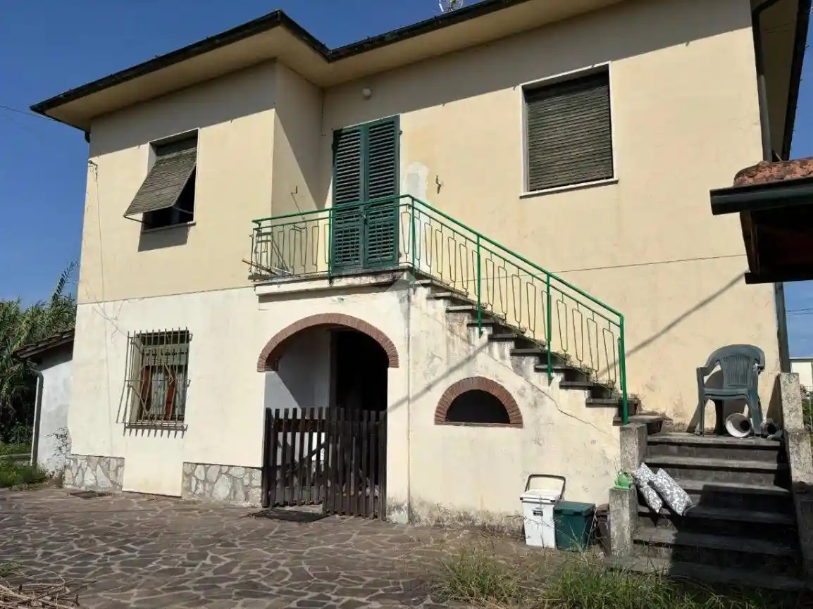 Villa in vendita a Lucca