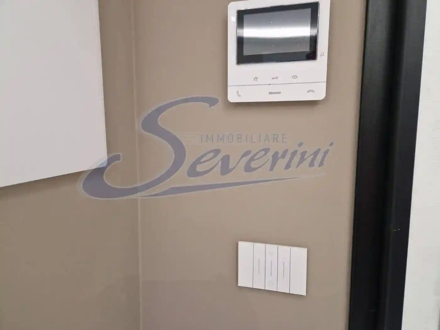 Trilocale via Silvio pellico 19, Tavernola, Como - foto 5