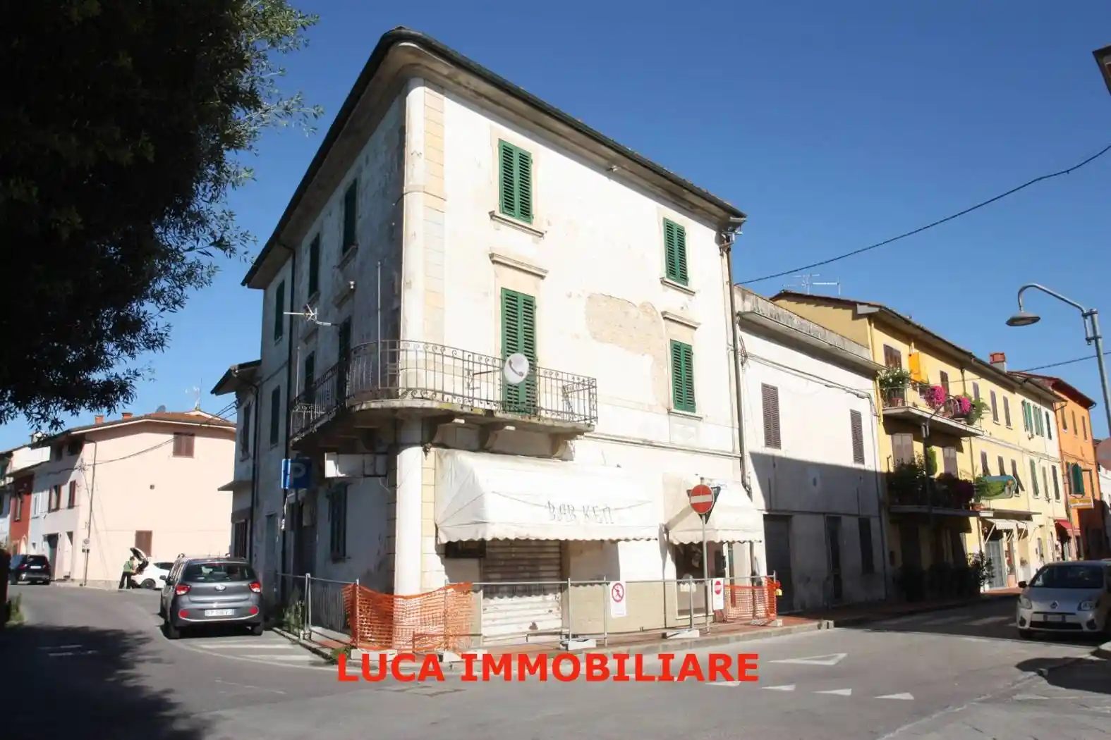 Palazzo - Edificio in vendita a Ponte Buggianese