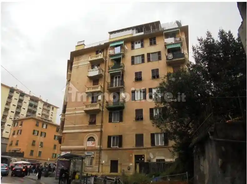 Appartamento in vendita a Genova