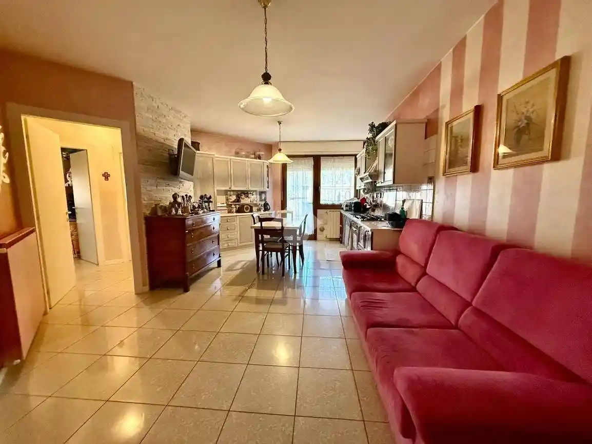 Trilocale via Franceso Nullo 4, Centro, Costa Volpino - foto 2