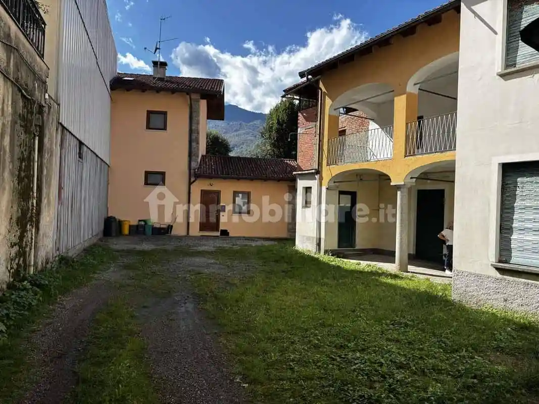 Terratetto plurifamiliare via Fratelli Varalli 46, Roccapietra, Varallo - foto 2