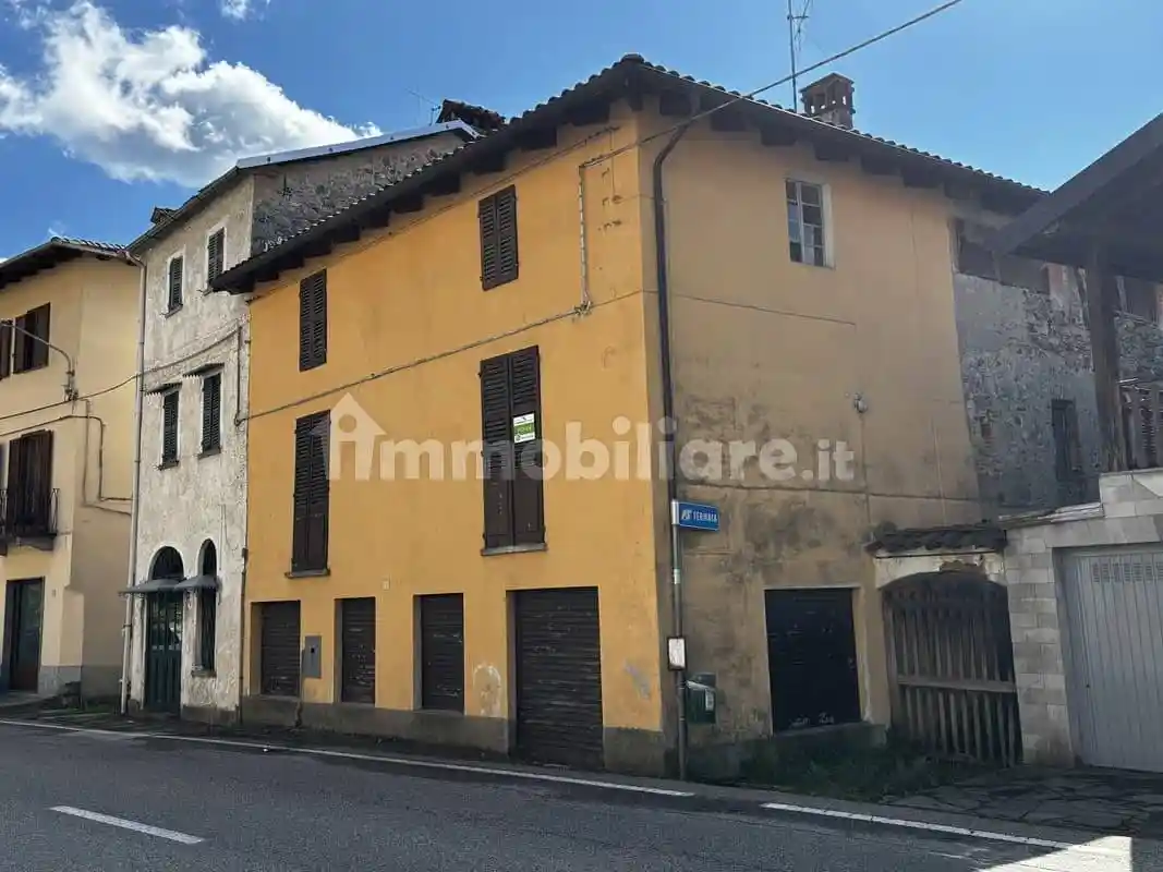 Terratetto plurifamiliare via Fratelli Varalli 46, Roccapietra, Varallo - foto 4