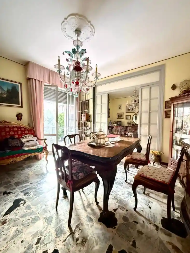 Appartamento in vendita a Parma