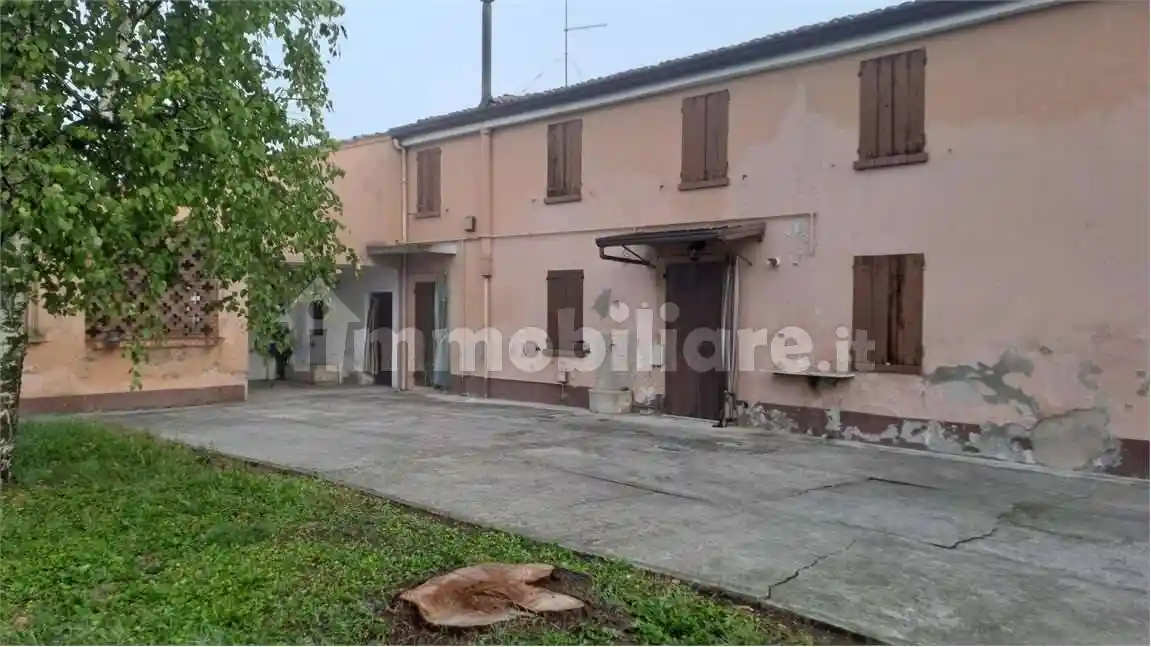 Rustico - Casale in vendita a Mantova