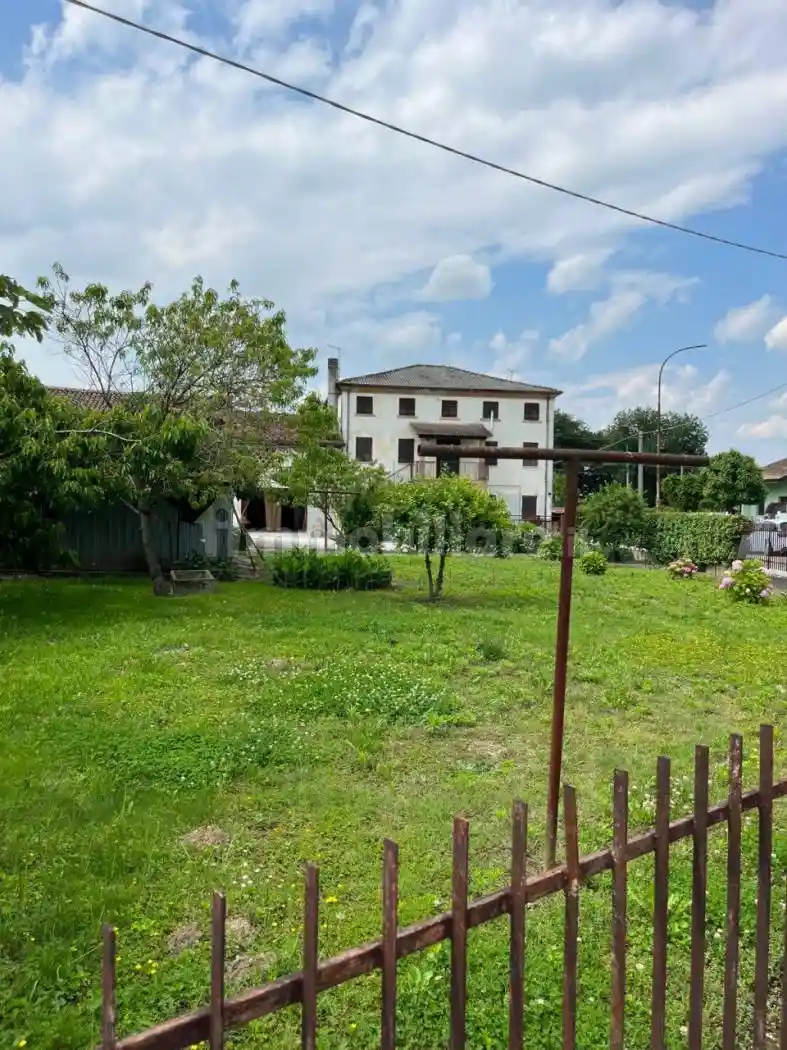 Casa indipendente in vendita a Castelfranco Veneto